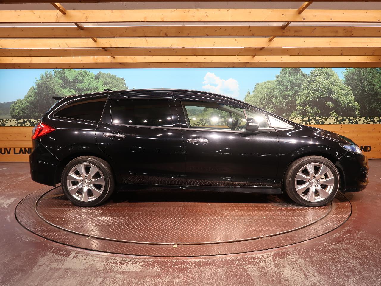 走りと居住性を両立したミニバン、ホンダ ジェイド｜SUV LAND