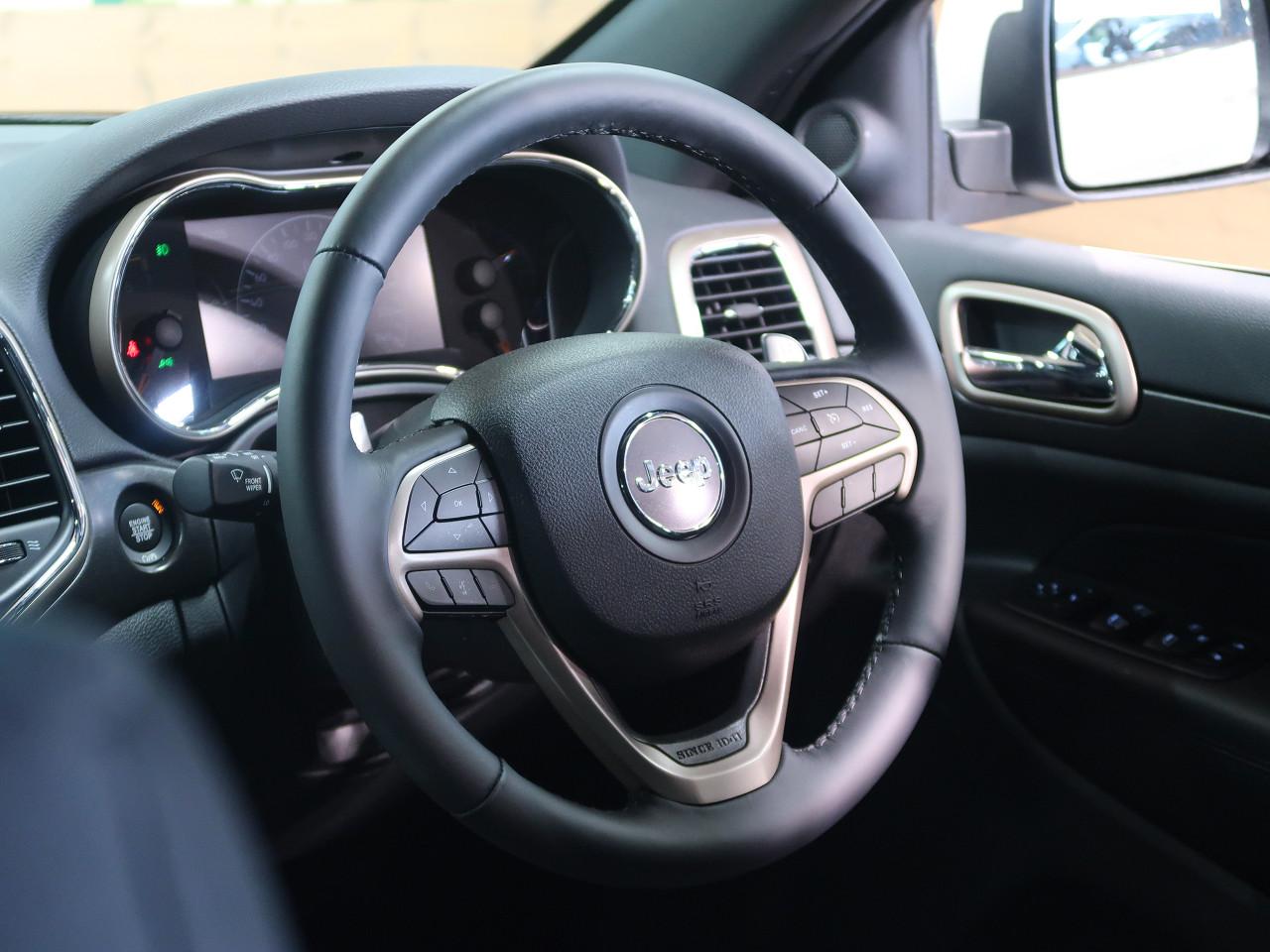 Jeep グランドチェロキー カーボン調インテリア インテリア｜Jeep