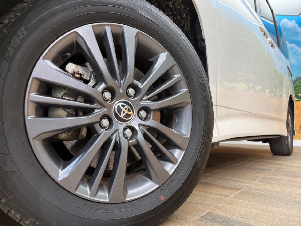新型ヴォクシーのグレードによる違いとは？｜SUV LAND