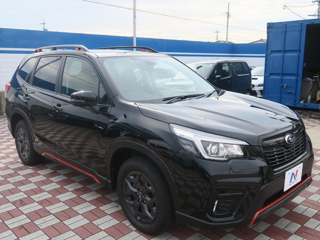 エクストレイル 20S ハイブリッドとフォレスター アドバンスのスペック